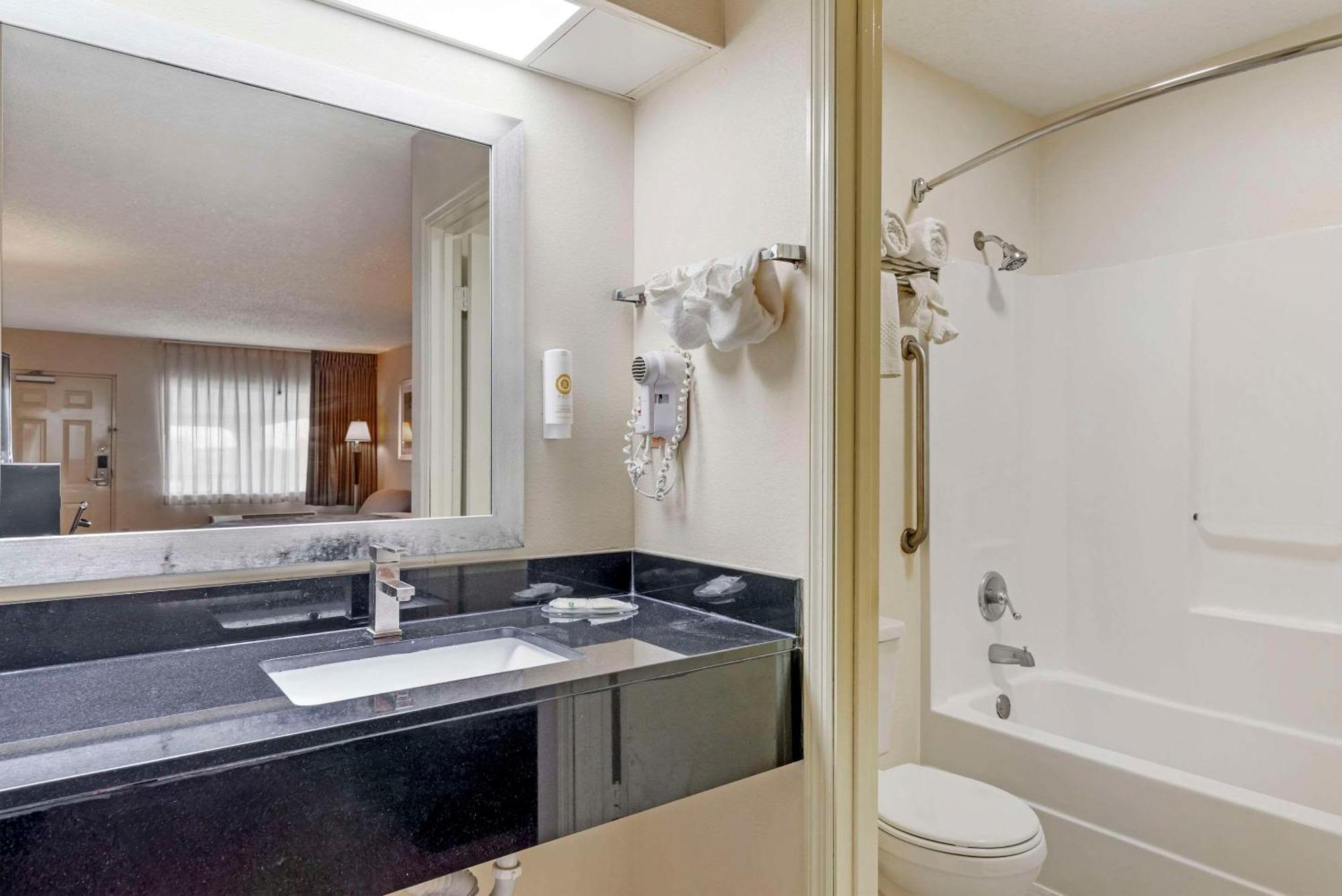 Quality Inn